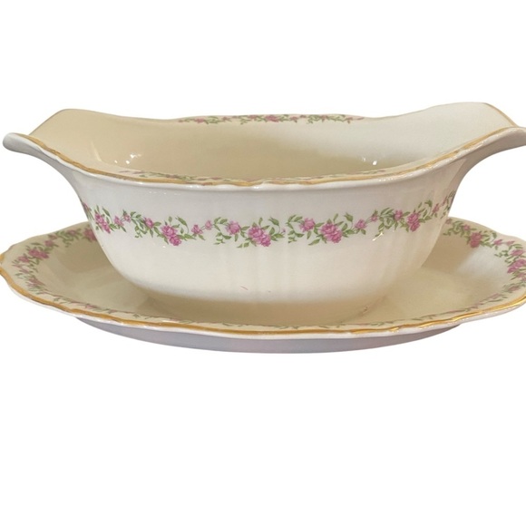 Vtg Cynthia by Syracuse Pink Floral Gold Trim Gravy Boat Attached Under Plate - Picture 1 of 10